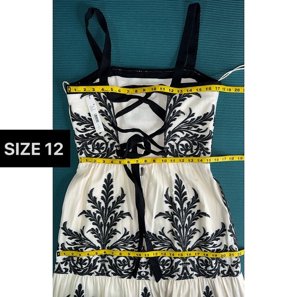 Alice + Olivia Saige Cotton Linen Blend Off White Black Tiered Maxi Dress - Picture 10 of 13